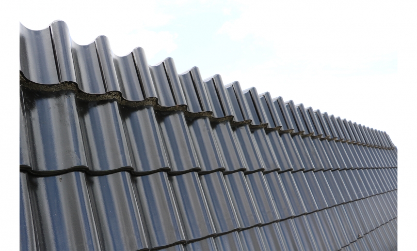 Crest Nelskamp H14 Black Gloss clay roof tiles Crest Nelskamp H14 Black Gloss clay roof tiles